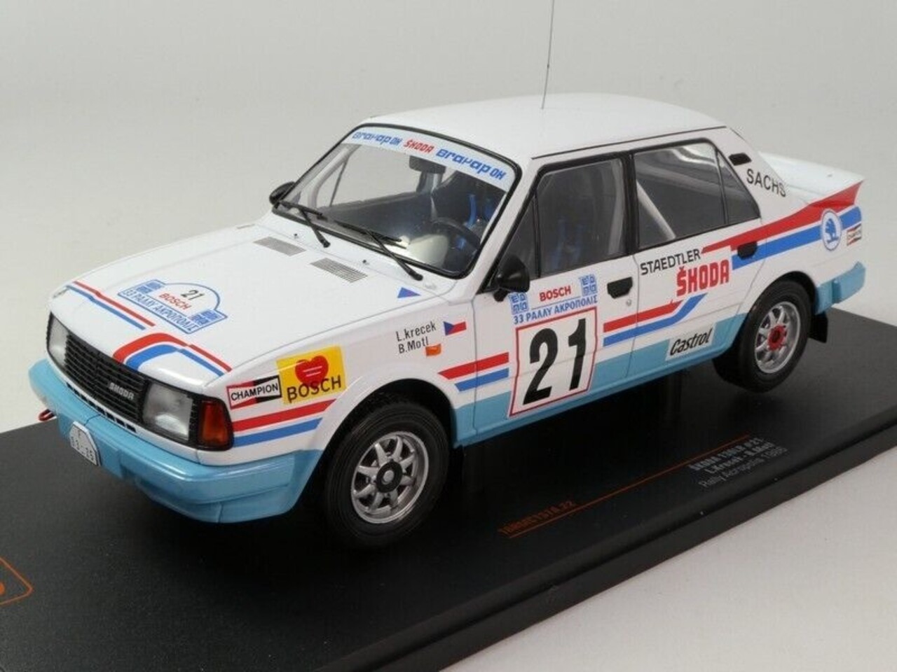 Skoda Skoda 130 LR #21 Rally WM Rally Acropolis 1986 - 1:18 - IXO Models