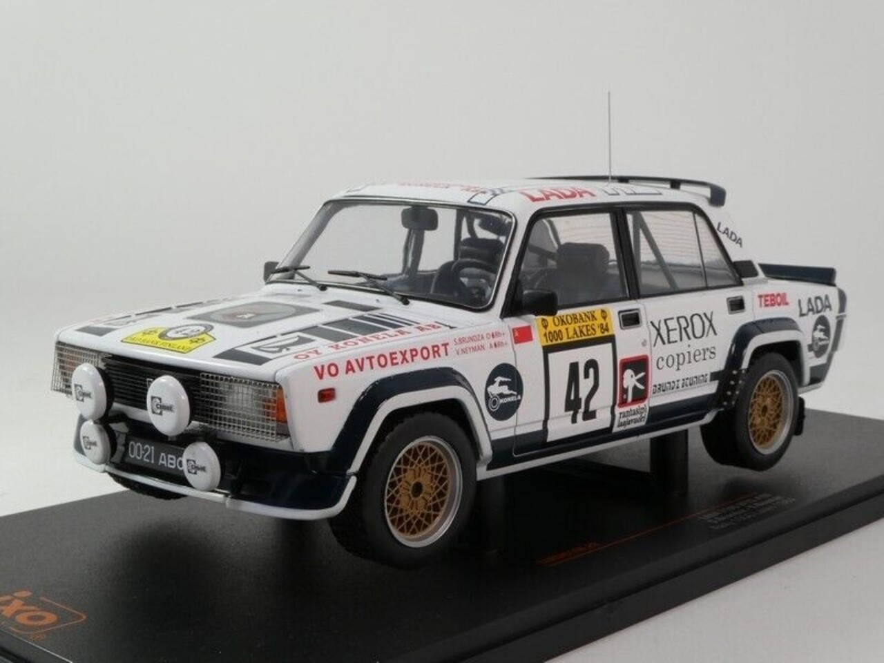 Lada Lada 2105 VFTS #42 (Night Version) Rally WM 1000 Lakes Rally 1984 - 1:18 - IXO Models Lada Lada 2105 VFTS #42 (Night Version) Rally WM 1000 Lakes Rally 1984 - 1:18 - IXO Models