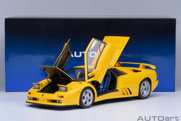 Lamborghini Lamborghini Diablo SE30 Jota - 1:18 - AUTOart Lamborghini Lamborghini Diablo SE30 Jota - 1:18 - AUTOart
