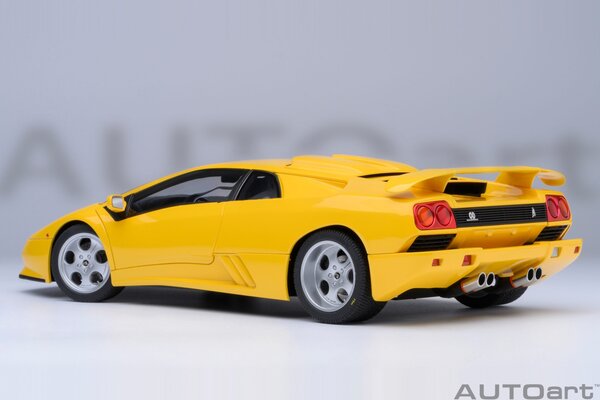 Lamborghini Lamborghini Diablo SE30 Jota - 1:18 - AUTOart Lamborghini Lamborghini Diablo SE30 Jota - 1:18 - AUTOart