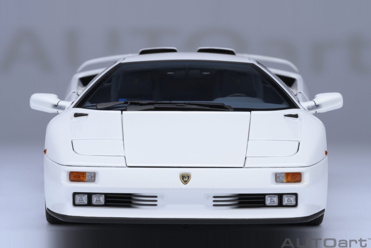 Lamborghini Lamborghini Diablo SE30 Jota - 1:18 - AUTOart Lamborghini Lamborghini Diablo SE30 Jota - 1:18 - AUTOart