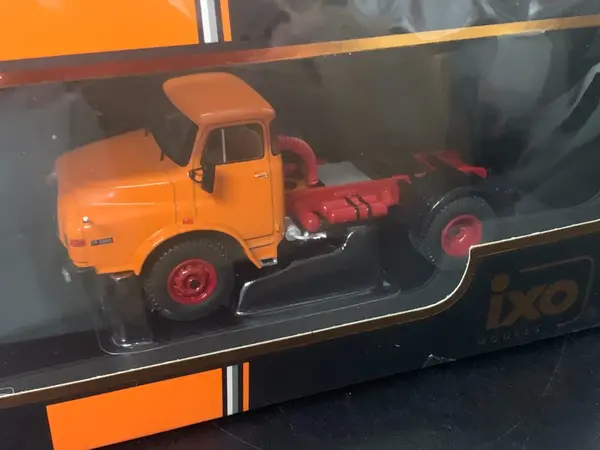 MAN MAN 19.280 H Tractor 4x2 1971 - 1:43 - IXO Models MAN MAN 19.280 H Tractor 4x2 1971 - 1:43 - IXO Models