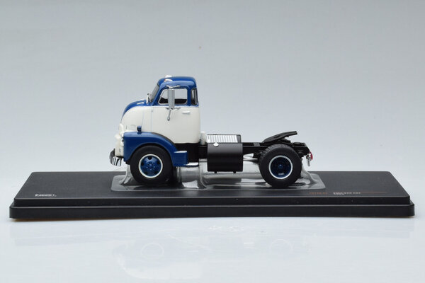 GMC GMC 950 COE Tractor 4x2 1954 - 1:43 - IXO Models GMC GMC 950 COE Tractor 4x2 1954 - 1:43 - IXO Models