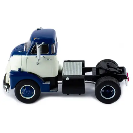 GMC GMC 950 COE Tractor 4x2 1954 - 1:43 - IXO Models GMC GMC 950 COE Tractor 4x2 1954 - 1:43 - IXO Models