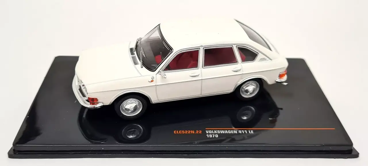 Volkswagen VW 411 LE 1970 - 1:43 - IXO Models