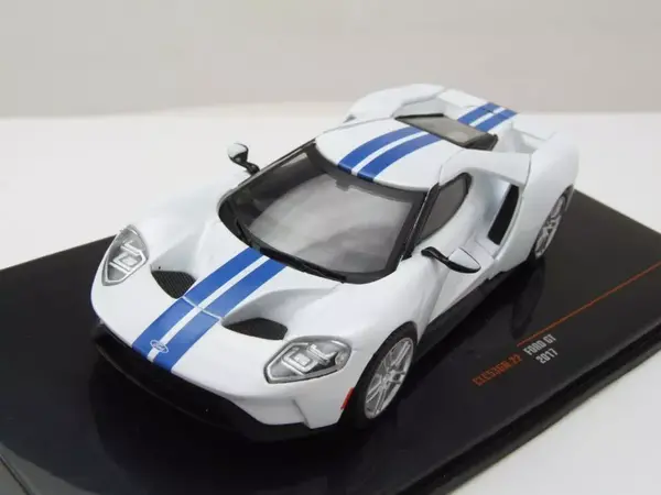 Ford Ford GT 2017 - 1:43 - IXO Models