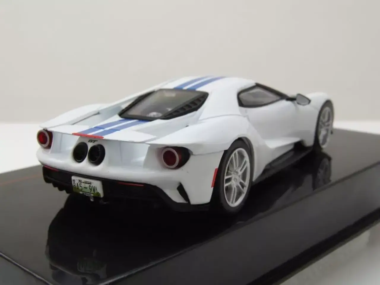 Ford Ford GT 2017 - 1:43 - IXO Models