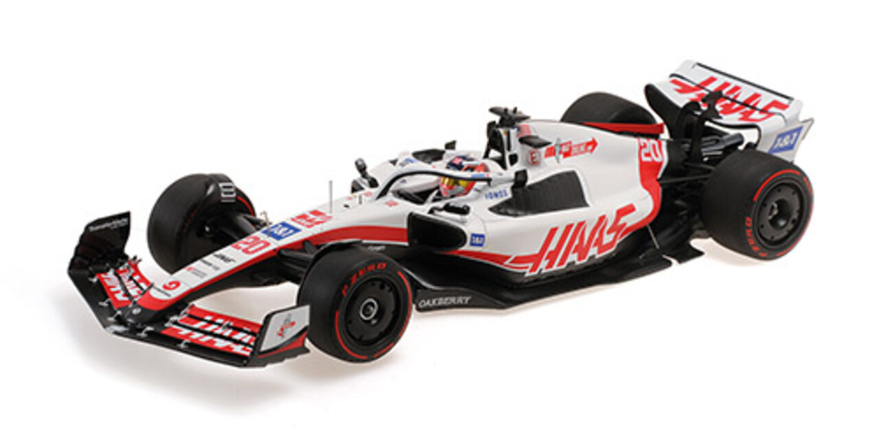 Formule 1 Haas F1 Team VF-22 #20 Pole Position Brazilian GP 2022 - 1:18 - Minichamps Formule 1 Haas F1 Team VF-22 #20 Pole Position Brazilian GP 2022 - 1:18 - Minichamps