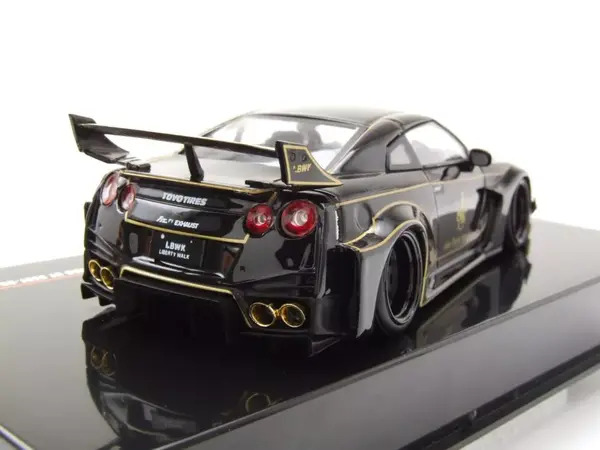 Nissan Nissan 35GT-RR LB-Silhouette WORKS GT RHD JPS 2019 - 1:43 - IXO Models Nissan Nissan 35GT-RR LB-Silhouette WORKS GT RHD JPS 2019 - 1:43 - IXO Models