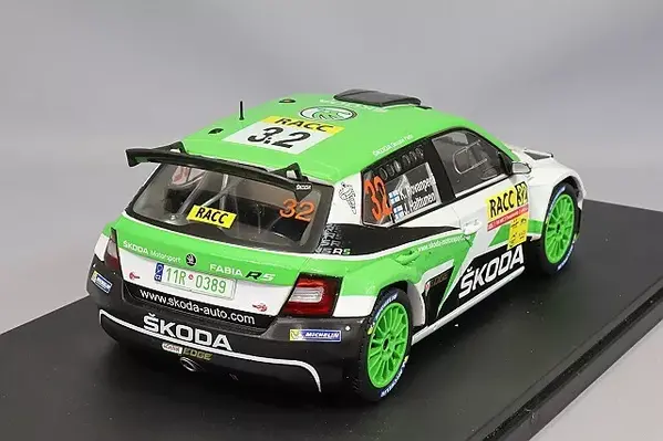 Skoda Skoda Fabia R5 #32 Rally WM Rally Catalonia 2018 - 1:24 - IXO Models