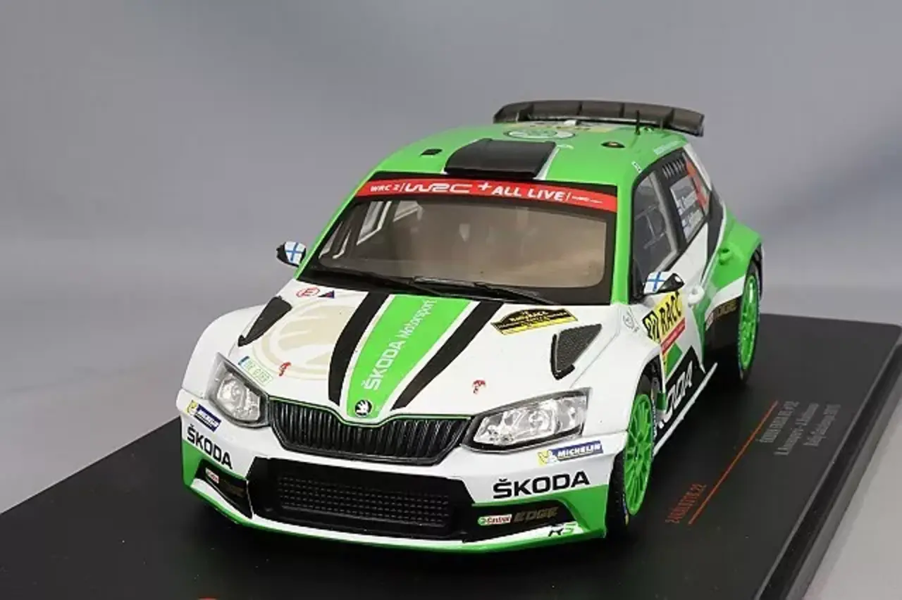Skoda Skoda Fabia R5 #32 Rally WM Rally Catalonia 2018 - 1:24 - IXO Models