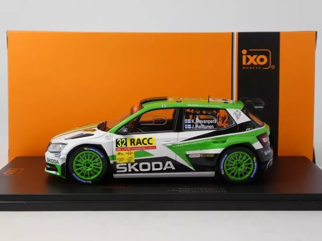 Skoda Skoda Fabia R5 #31 Rally WM Rally Catalonia 2018 - 1:24 - IXO Models