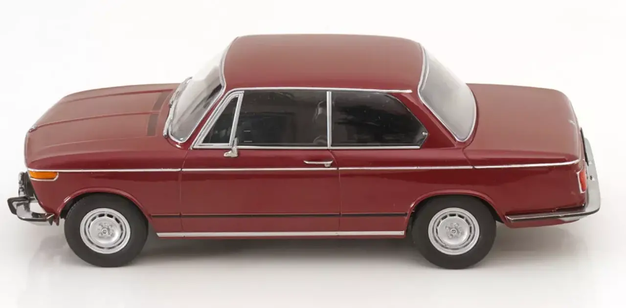 BMW BMW L2002 Tii 2-Series 1974 - 1:18 - KK Scale BMW BMW L2002 Tii 2-Series 1974 - 1:18 - KK Scale
