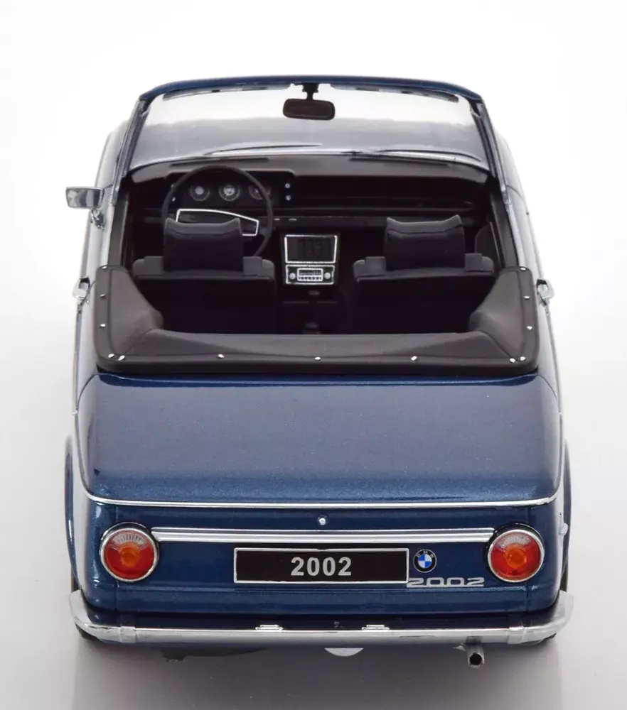 BMW BMW 2002 Cabriolet 1968 - 1:18 - KK Scale BMW BMW 2002 Cabriolet 1968 - 1:18 - KK Scale