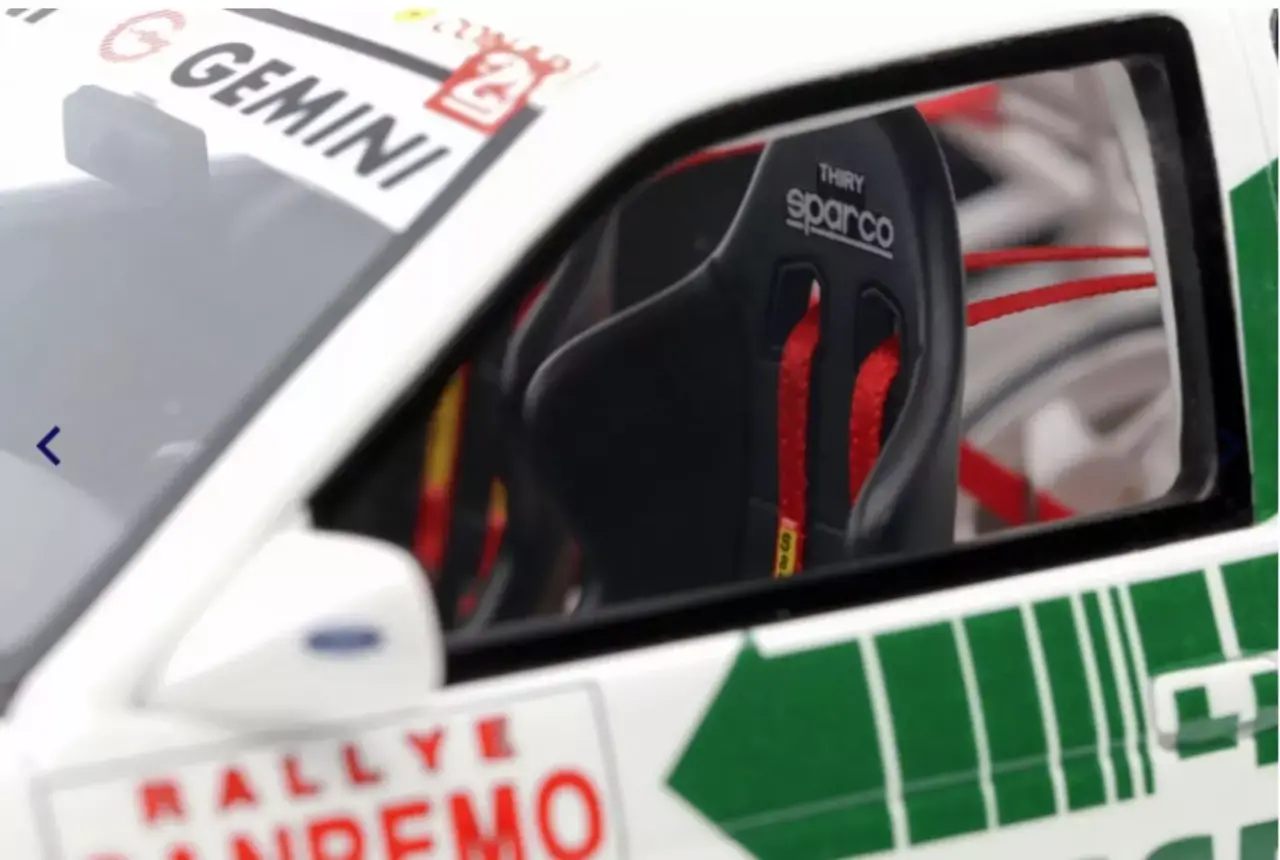 Ford Ford  Escort RS Cosworth #9 Gr. A 1994 - 1:18 - Otto Mobile Models