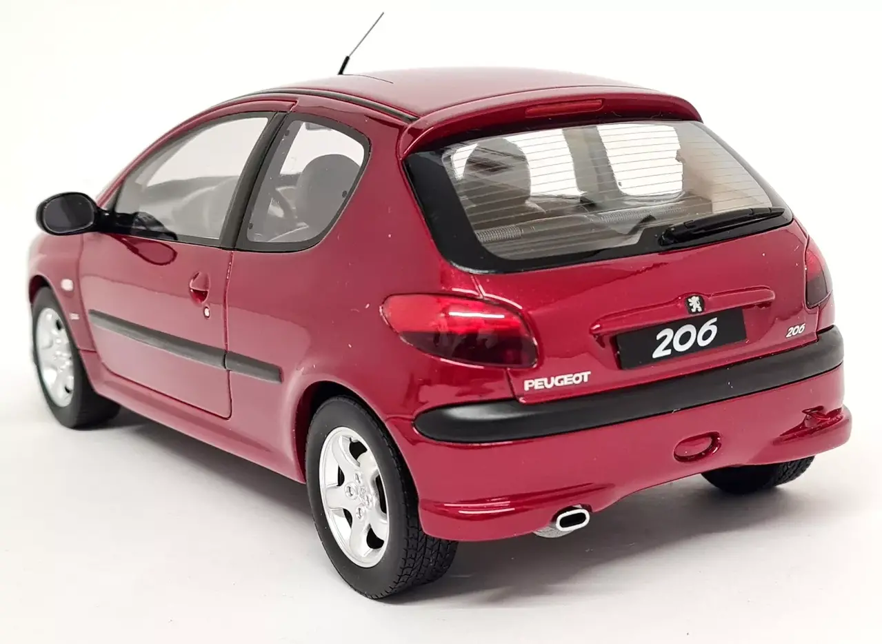 Peugeot Peugeot 206 S16 1999 - 1:18 - Otto Mobile Models Peugeot Peugeot 206 S16 1999 - 1:18 - Otto Mobile Models