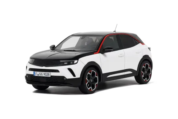 Opel Opel Mokka E-GS Line 2021 - 1:18 - Otto Mobile Models Opel Opel Mokka E-GS Line 2021 - 1:18 - Otto Mobile Models