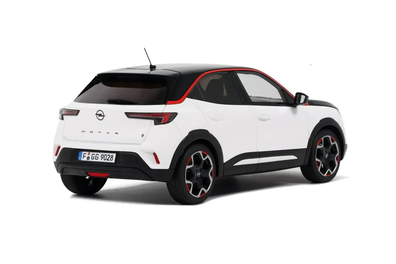 Opel Opel Mokka E-GS Line 2021 - 1:18 - Otto Mobile Models Opel Opel Mokka E-GS Line 2021 - 1:18 - Otto Mobile Models