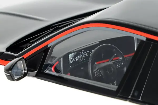 Opel Opel Mokka E-GS Line 2021 - 1:18 - Otto Mobile Models Opel Opel Mokka E-GS Line 2021 - 1:18 - Otto Mobile Models