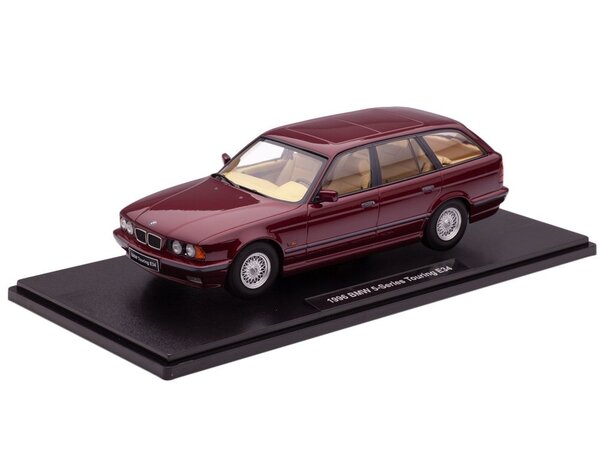 BMW BMW 5-Series Touring E34 1996 - 1:18 - Triple 9 Collection BMW BMW 5-Series Touring E34 1996 - 1:18 - Triple 9 Collection