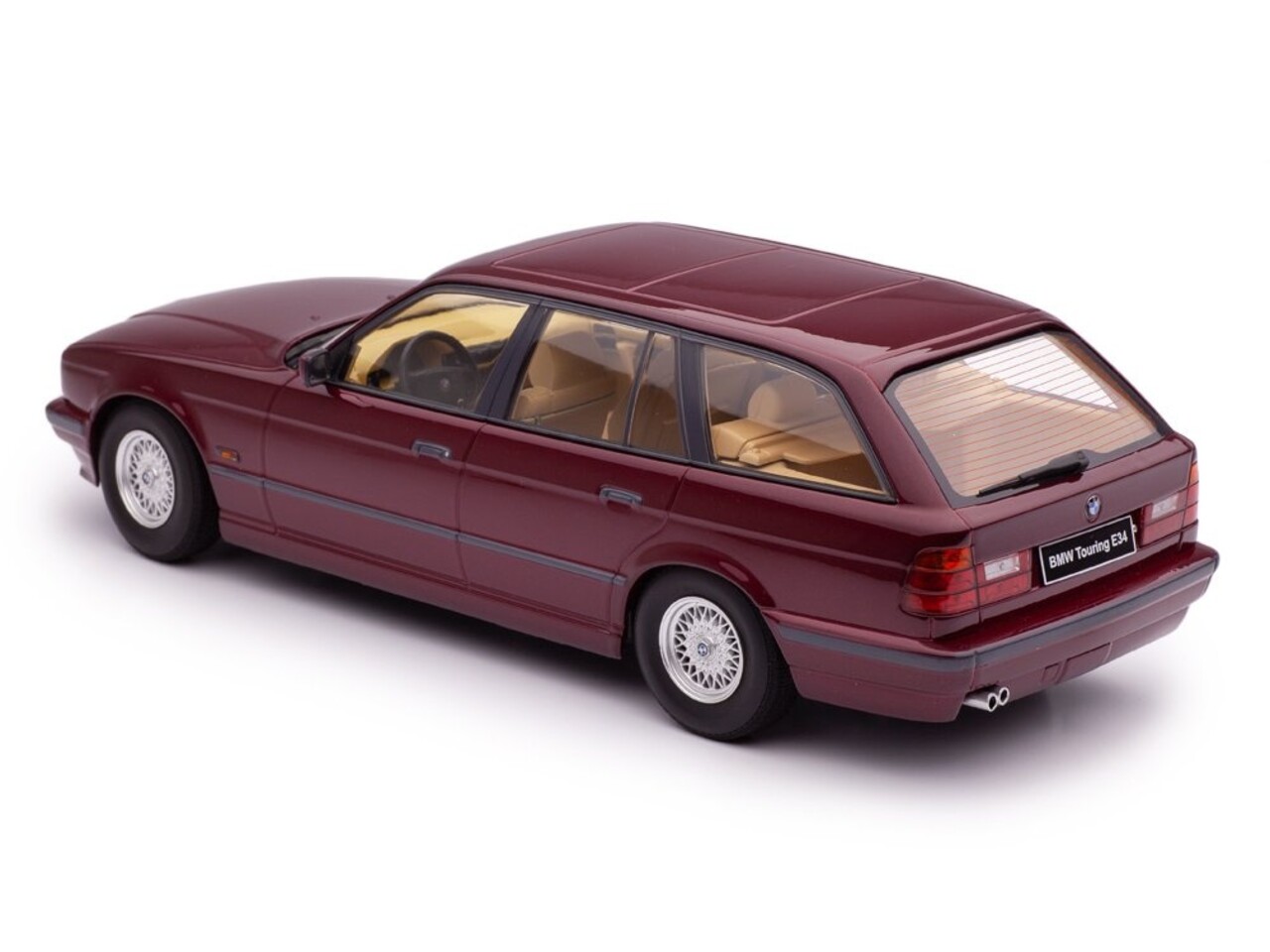 BMW BMW 5-Series Touring E34 1996 - 1:18 - Triple 9 Collection BMW BMW 5-Series Touring E34 1996 - 1:18 - Triple 9 Collection
