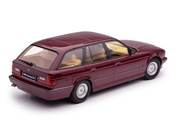 BMW BMW 5-Series Touring E34 1996 - 1:18 - Triple 9 Collection BMW BMW 5-Series Touring E34 1996 - 1:18 - Triple 9 Collection