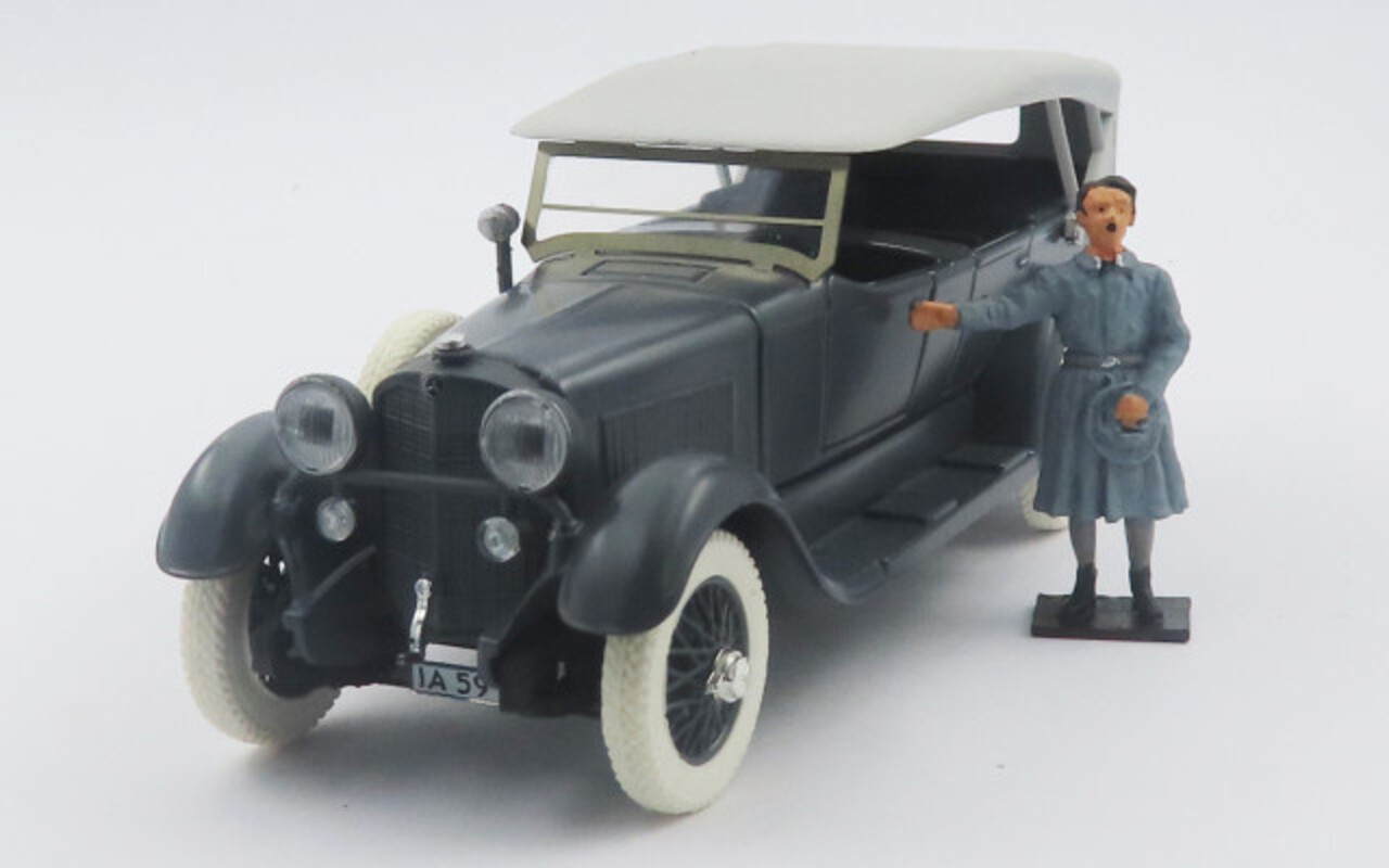 Mercedes-Benz Mercedes-Benz 11/40 Cabriolet Closed 1924 + Figure Hitler - 1:43 - Rio Mercedes-Benz Mercedes-Benz 11/40 Cabriolet Closed 1924 + Figure Hitler - 1:43 - Rio