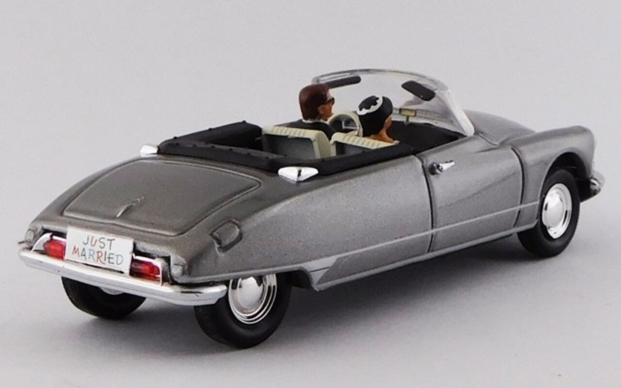 Citroen Citroen DS 19 Cabriolet 'Just Married' 1961 + 2 Figures - 1:43 - Rio