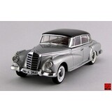 Mercedes-Benz Mercedes-Benz 'Adenauer' 1951 - 1:43 - Rio