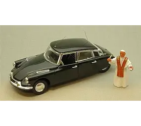 Citroen Citroen DS 19 Prestige 1958 + Figure Pope Giovanni XXIII - 1:43 - Rio Citroen Citroen DS 19 Prestige 1958 + Figure Pope Giovanni XXIII - 1:43 - Rio