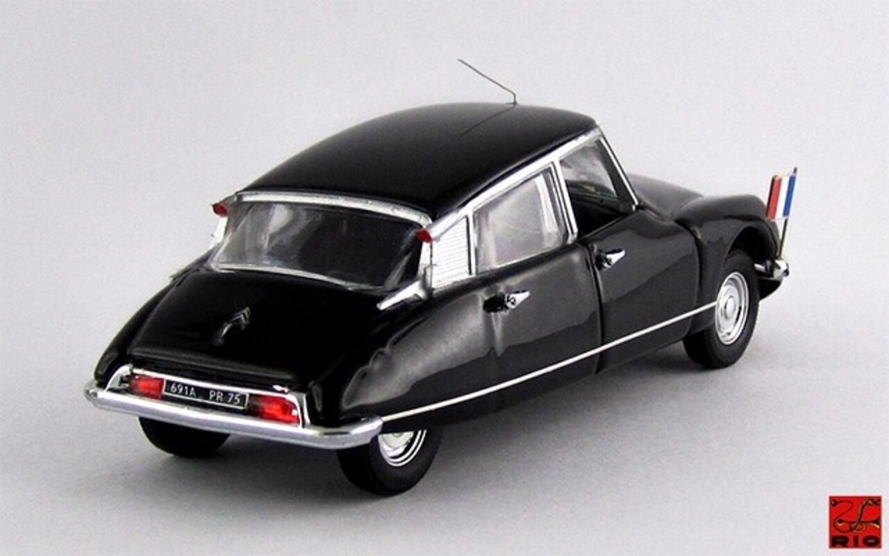 Citroen Citroen DS 21 Presidential Car 1974 'Giscard D'Estaing'  - 1:43 - Rio Citroen Citroen DS 21 Presidential Car 1974 'Giscard D'Estaing'  - 1:43 - Rio