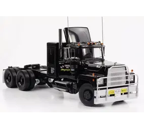 Mack Mack RL 700L 1974 - 1:18 - Road Kings Mack Mack RL 700L 1974 - 1:18 - Road Kings
