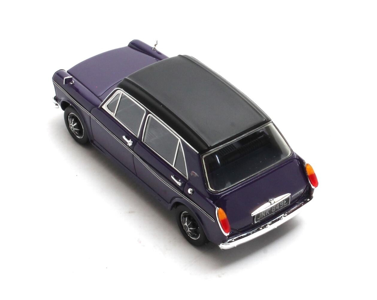 Austin Austin 1300 GT 4-Door 1969-1974 - 1:43 - Matrix Scale Models