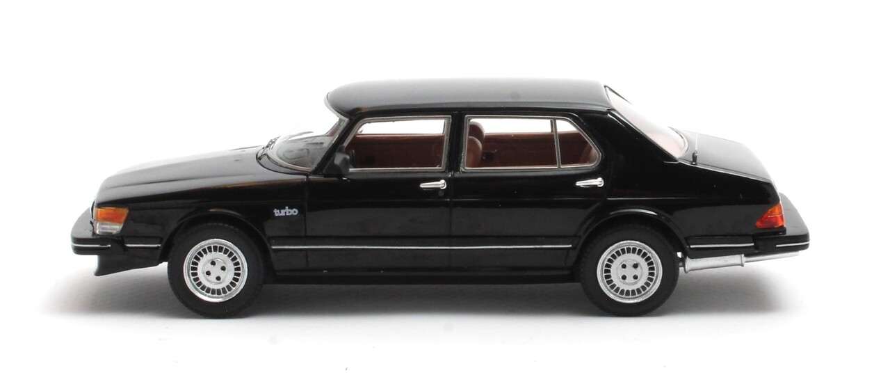Saab Saab 900 CD Turbo 1986 - 1:43 - Matrix Scale Models