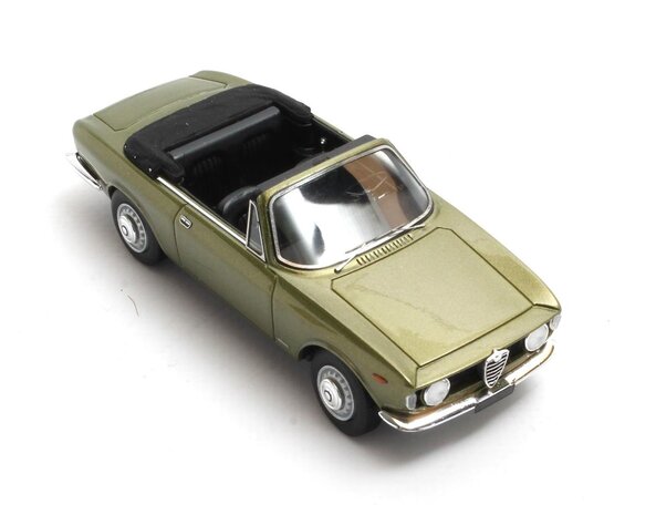 Alfa Romeo Alfa Romeo Giulia GTC Cabrio 1964 - 1:43 - Matrix Scale Models