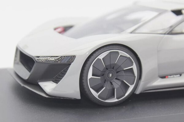 Audi Audi PB18 e-tron - 1:18 - Avenue 18 (by AutoCult)