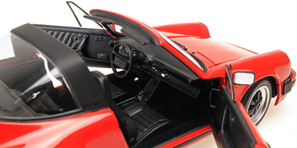 Porsche Porsche 911 Carrera 3.2 Targa 1983 - 1:18 - Minichamps