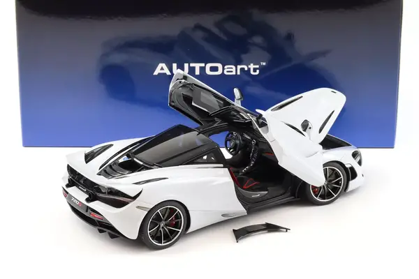 McLaren McLaren 720S 2017 - 1:18 - AUTOart