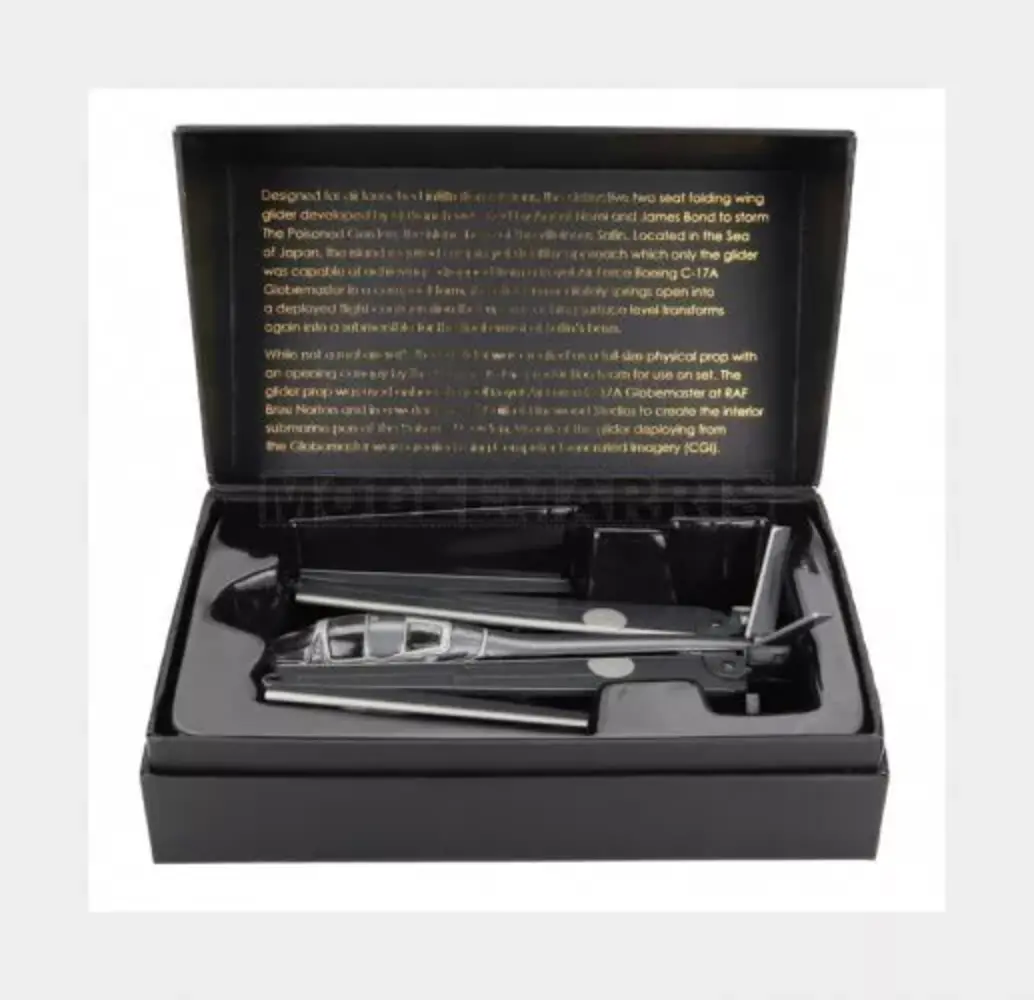 Glider Q Glider 007 James Bond 'No time To Die'  - 1:36  - Corgi