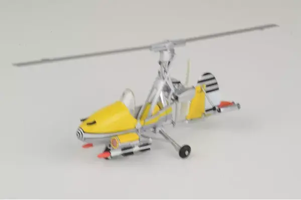 Gyrocopter Gyrocopter Little Nellie 1967 007 James Bond 'You Only Live Twice'  - 1:36  - Corgi