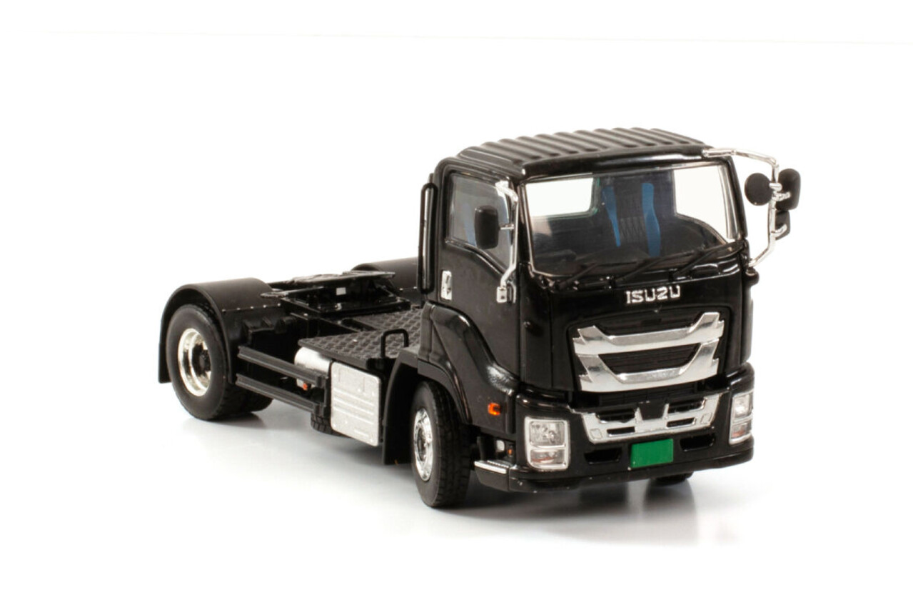 Isuzu Isuzu Giga Short Cab 4x2 'Black' - 1:50 - WSI Models