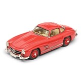 Mercedes-Benz Mercedes-Benz 300 SL Coupé - 1:18 - Schuco Mercedes-Benz Mercedes-Benz 300 SL Coupé - 1:18 - Schuco