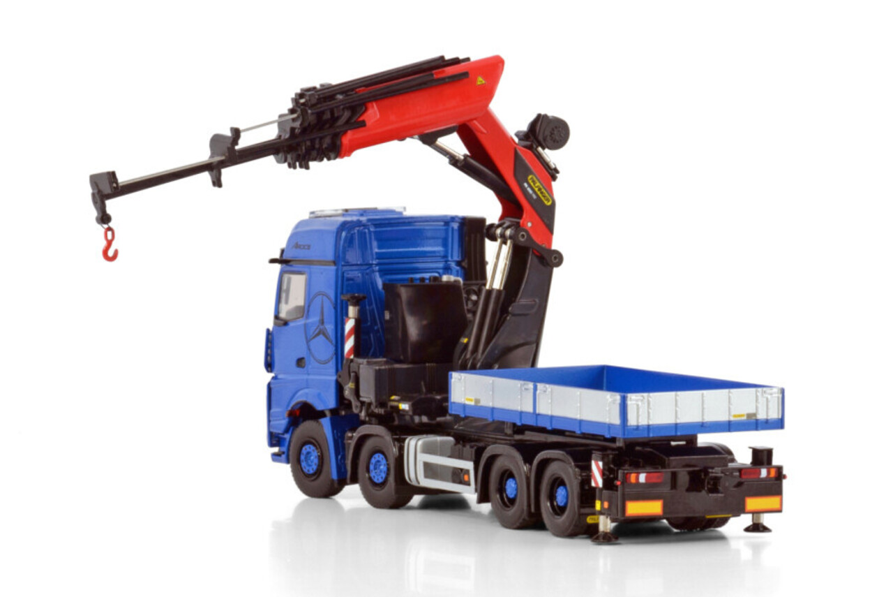 Mercedes-Benz Mercedes-Benz Arocs MP5 Big Space Ballast Truck 8x4 + Palfinger PK 1650 TEC + Jib - 1:50 - WSI Models