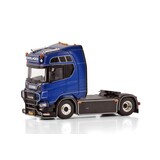 Scania Scania R Highline CR20H 6x2 Tag Axle + Tridec Reefer Trailer 3 Axle "Janssens Transport & Zn's" - 1:50 - WSI Models Scania Scania R Highline CR20H 6x2 Tag Axle + Tridec Reefer Trailer 3 Axle "Janssens Transport & Zn's" - 1:50 - WSI Models