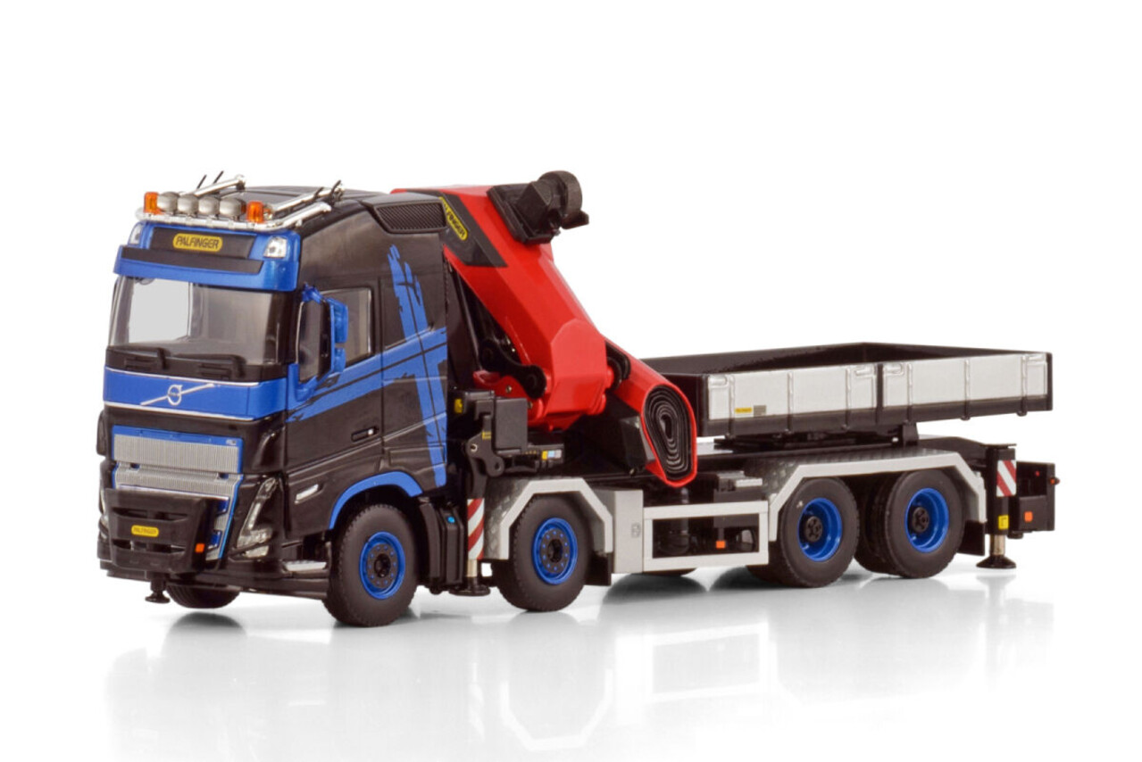Volvo Volvo FH5 Globetrotter 8x4 Rigid Ballast Box Truck + Palfinger PK 1350 TEC + Jib - 1:50 - WSI Models