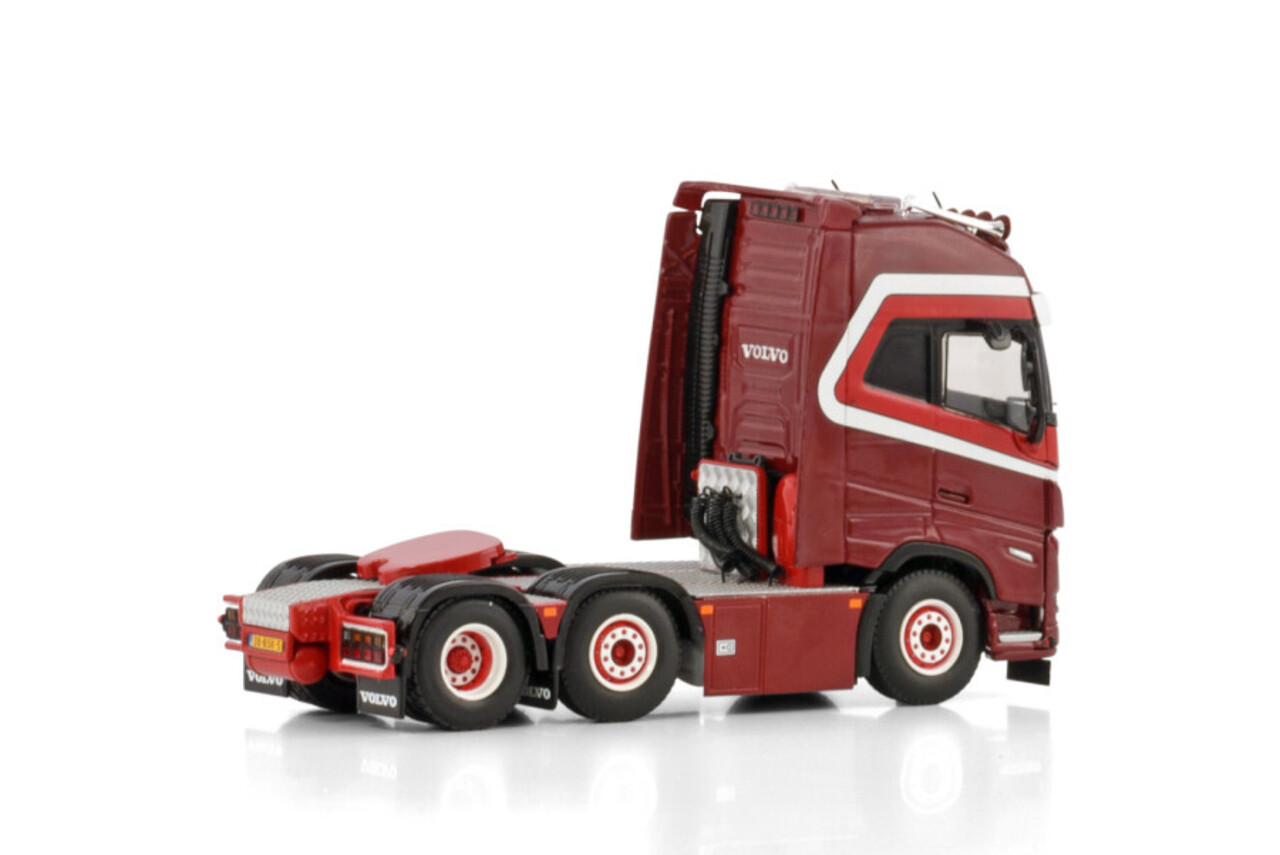 Volvo Volvo FH5 Globetrotter XL Tractor 6x2 Twin Steer 'Kees Verhoef Transport' - 1:50 - WSI Models