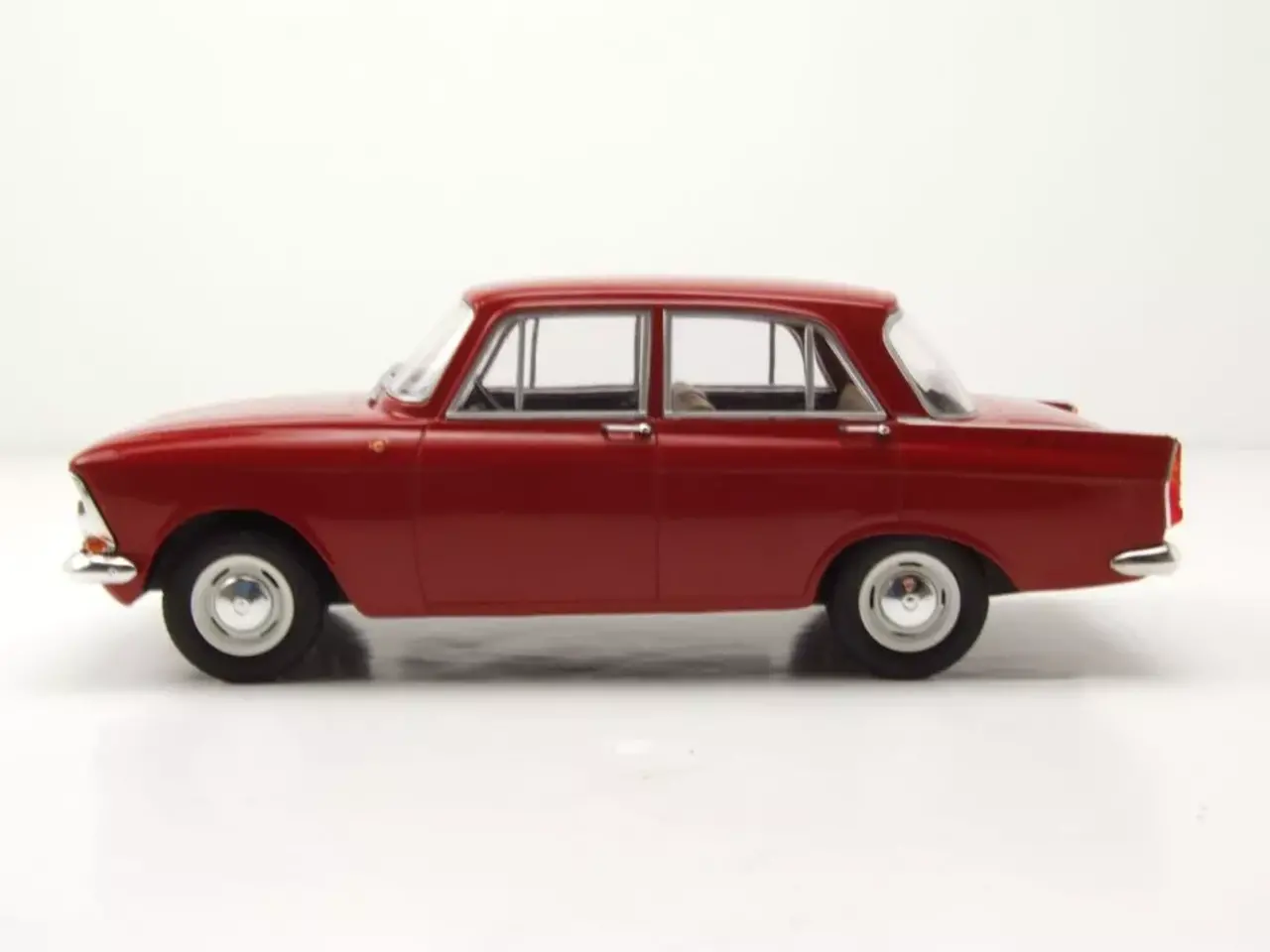 Moskvitch Moskvitsch 408 1966 - 1:24 - Whitebox Moskvitch Moskvitsch 408 1966 - 1:24 - Whitebox