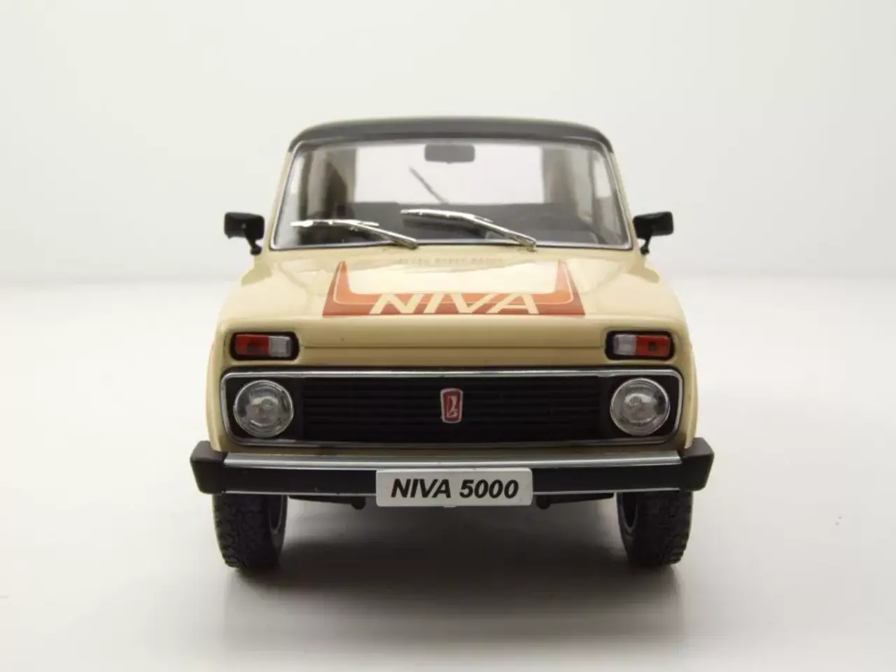 Lada Lada Niva 5000 1980 - 1:24 - Whitebox