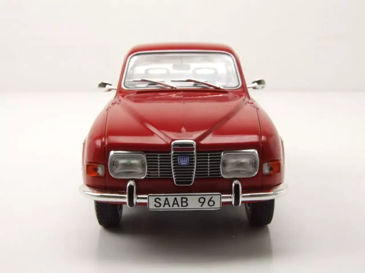Saab Saab 96 V4 1970 - 1:24 - Whitebox Saab Saab 96 V4 1970 - 1:24 - Whitebox