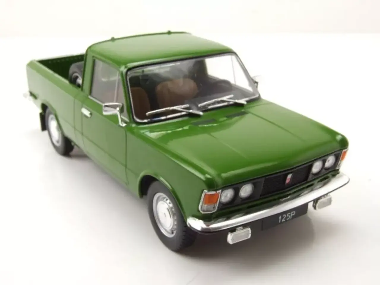 Fiat Fiat 125P Pick-Up 1972 - 1:24 - Whitebox Fiat Fiat 125P Pick-Up 1972 - 1:24 - Whitebox